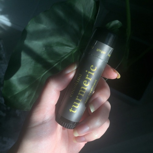 Cocokind Turmeric Stick Review What is it? An all-natural spot treatment/mask that aims to calm the 