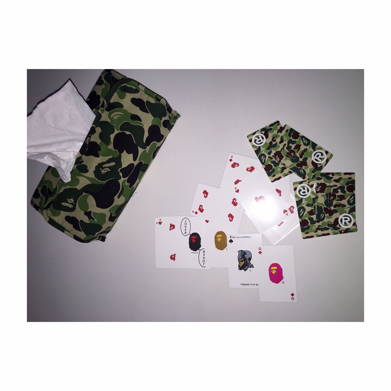 palomapicasso:  Cards Up , ALL TRUST. 