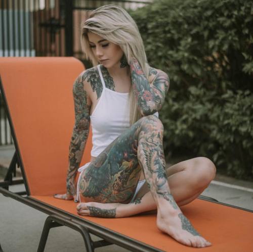 Insatiable taste for tattooed ladies