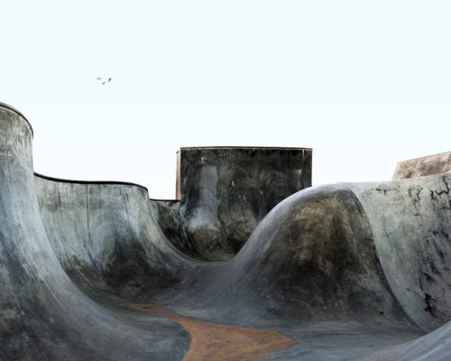 twwhlspls:  Concrete Vessel by Southern California-based artist Amir Zaki (via Skate: pictures of Californian skateparks by Amir Zaki)