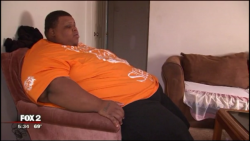 we-love-superchubs:  29 year old 680lbs  Wider than a love seat is great&hellip; Wider than the couch is better. He&rsquo;s still got some work to do.