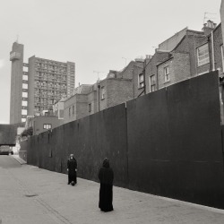 andyaderintotrellicktower:  Trellick Tower. Andy Aderinto 