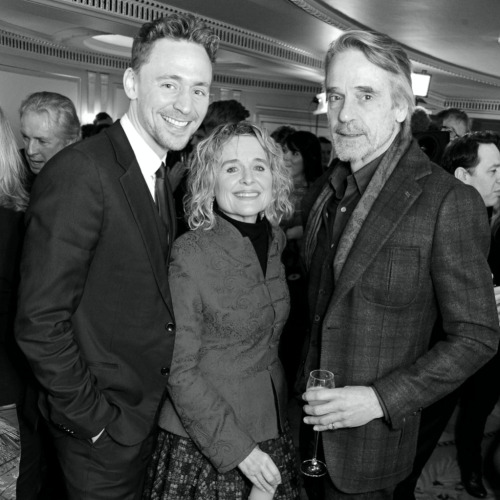 aestheticallypleasepleaseme: Tom Hiddleston, Sinead Cusack and Jeremy Irons