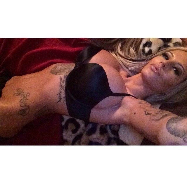 amateur-implant-pics:  BERKIMBER2 side boob!