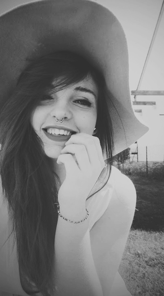 dubi0us:  instagam: caahrds 