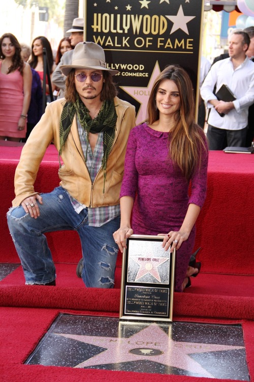 11 years ago, on April 1, 2011, Johnny Depp attended the Penélope Cruz’s “Hollywood Walk of Fame” Ce