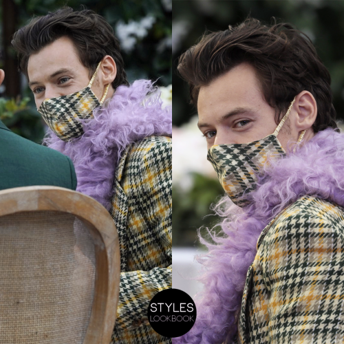 During the 2021 GRAMMYs ceremony, Harry wore a custom Gucci mask matching his check tweed jacket. Cu