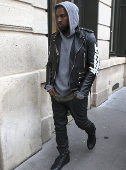 0bscuresky:  overdeauxis:  Follow Overdeauxis, The Streetfashion Bible!   0bscuresky.