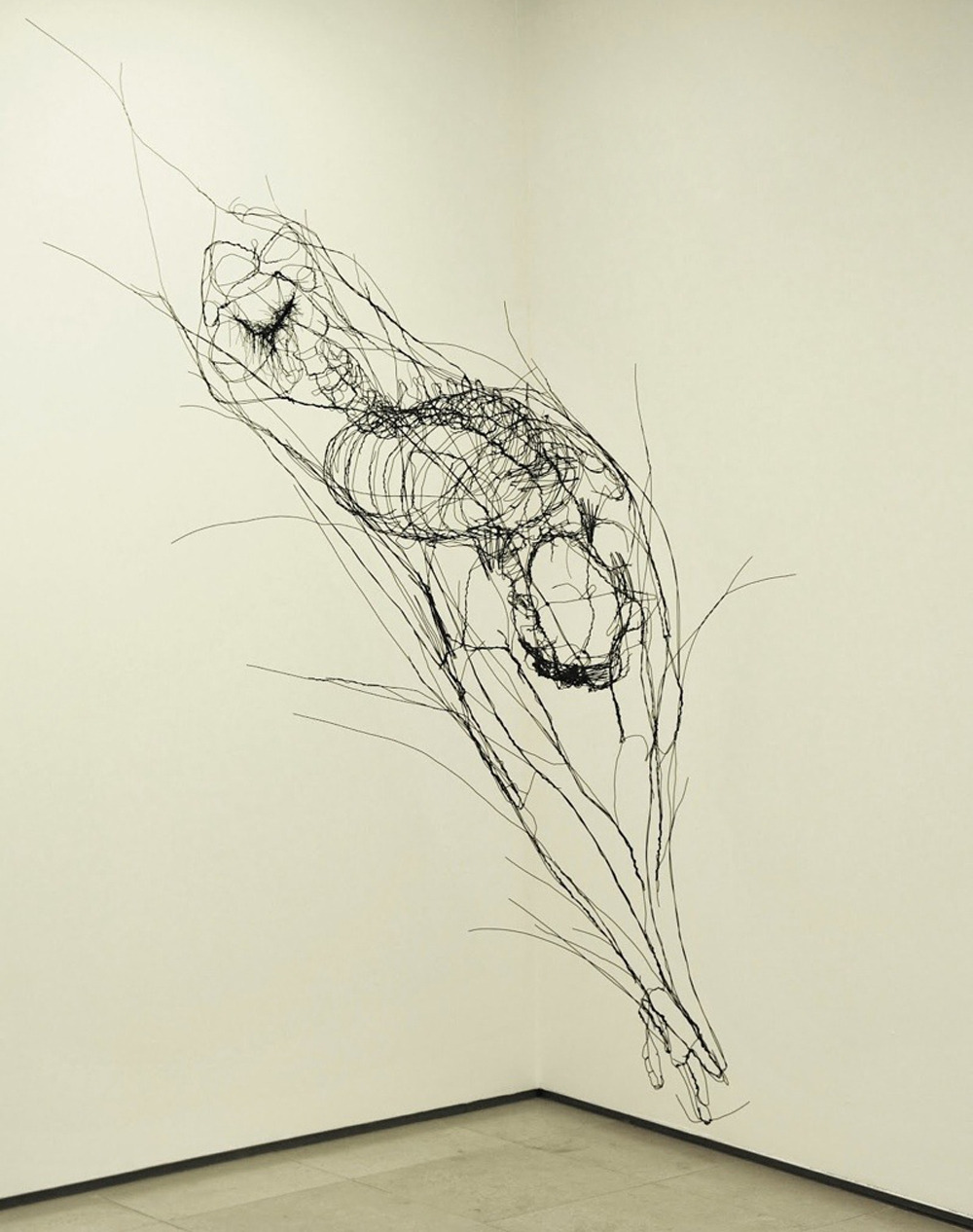 likeafieldmouse:  Wire sculpture by David Oliveira