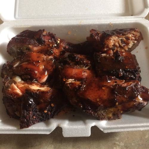 Large jerk chicken by itself out the door stop by #kellzkitchen today for you lunch and dinner befor