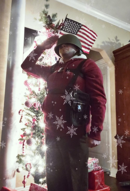 Soldier Wishes You All An American Smissmiss (or American Holiday)! ... Except For The Commies And Merasmus