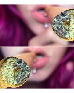 royallyoily:  shesmokesjoints:  Let’s smoke