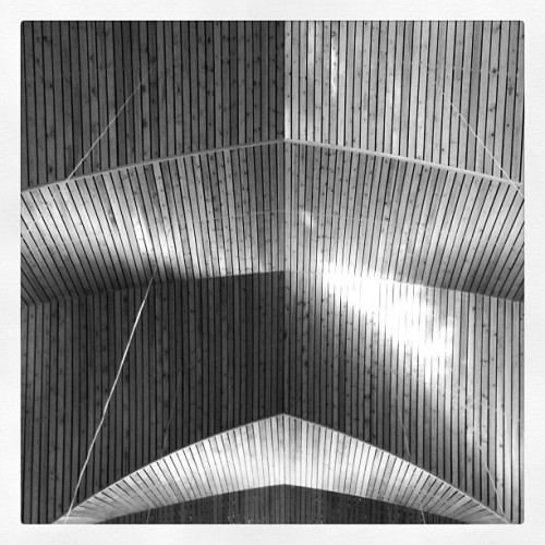 #abstract #architecture #abstractmybuilding #abstractarchitecture #lines #light #mowo2013 #mowocostablanco #torrevieja #torrevieja2013 #church #ceiling (hier: Torrevieja)