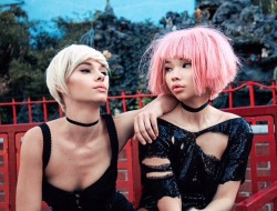 punk-puke:a-succubus-underground: Dream looks  crying over that pink bob 