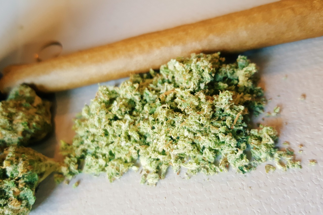 bakedlilbae:  when it’s so pretty you ALMOST don’t want to smoke it :“’)