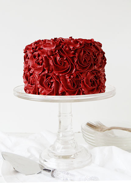 confectionerybliss:Red Velvet Buttercream Rose CakeSource: I Am BakerThe fact that