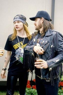 imcreepingdeath99:  Axl and Lemmy 