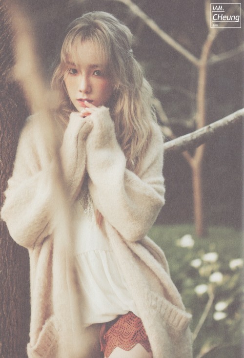 Taeyeon (SNSD) - Solo Album Photobook Pics