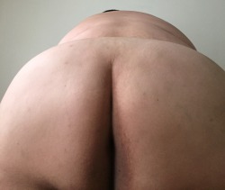 hellopandameat:  Merry Christmas, Ya filthy animals… #superchub #gaychub #gay #ass #booty