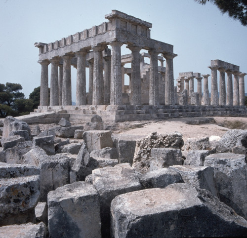 ancientgreecebuildings: newhellenism: Эгина, храм Афайи Temple of Aphaia, Aigina * late 6th century 