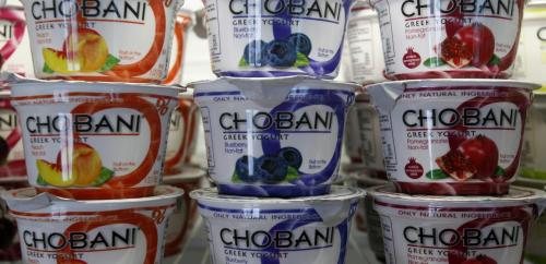 counterpunches: dentos-future-bride: osunism: micdotcom: Immigrant-owned yogurt giant Chobani employ