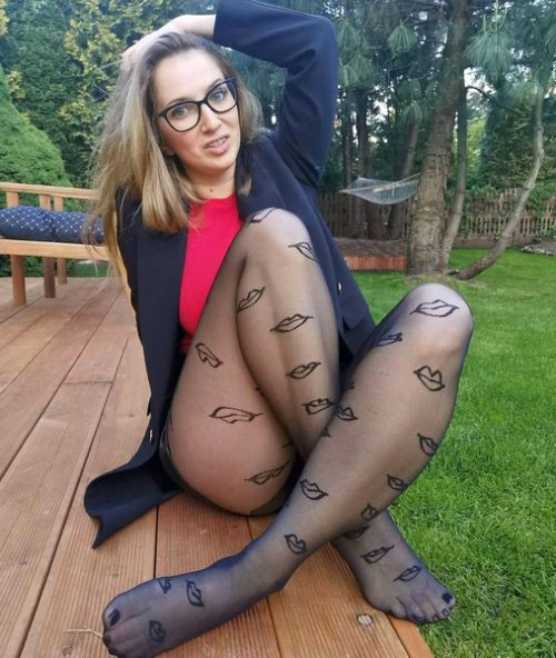 Porn Sexy Wife in Pantyhose photos