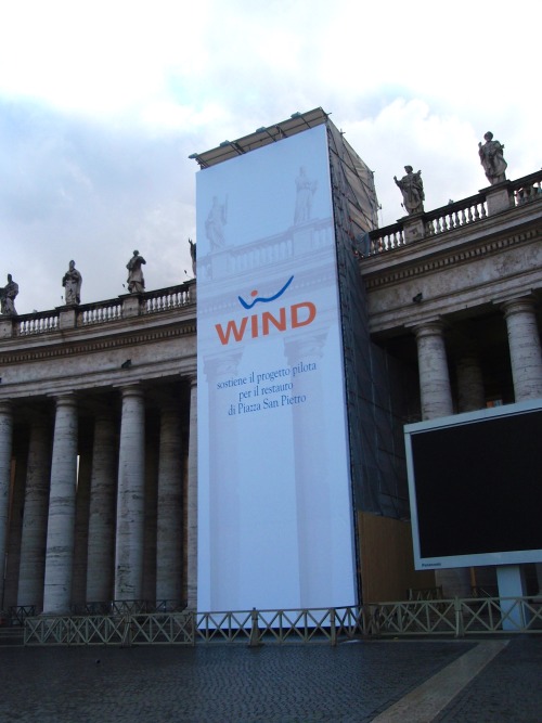  “Wind sostiene il progetto pilota restauro di Piazza San Pietro,” Città del Vaticano, 2009.Wind is 