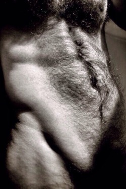 hairymacho:  http://hairymacho.tumblr.com