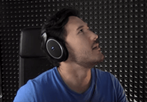 tinyblogtim:  The most vicious side-eye I’ve ever seen directed toward a fictional