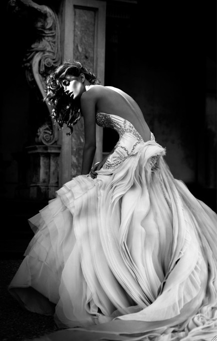I do love gorgeous, outrageous dresses. Someday I&rsquo;ll have an event to wear