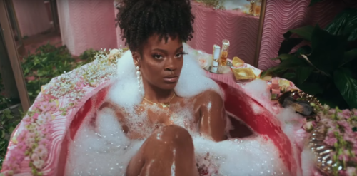 niambi: Ari Lennox | BMO