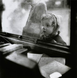  Edouard Boubat, Boulevard Saint-Germain, Paris, France, 1948  