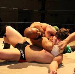 gaywrestlingaction:  Live gay sex chat: http://bit.ly/2cd2HIL 