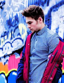 inkandmagic:  the-innocentbitch:  Dylan Sprayberry icons.   How even is Spunkberry 17?????