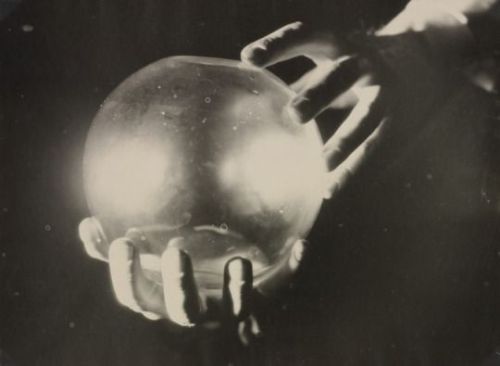 aclockworkfetish: inneroptics:   Roger Parry - Hands with Crystal Ball   We will all die (and there will be taxes beforehand). ⚙️ 