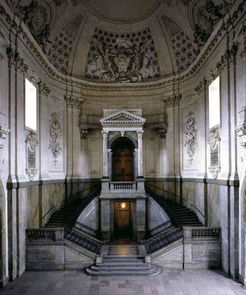 livesunique:  Palazzo Reale II, Stoccolma, 1998, Massimo Listri Photography