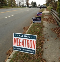 decepticon-in-disguise:  How I think we should respond to aggressive political campaigns.   Megatron gets my vote, every time. Yessssssss&hellip;