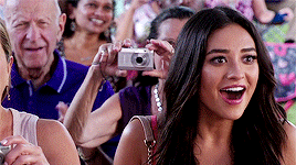 macherierps:Shay Mitchell as Tina in Mother’s Day (2016, dir. Garry Marshall)