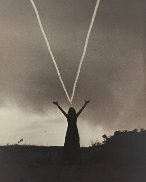 vincekris:  Mary Beth Edelson, “Woman Rising”, Outer Banks, North Carolina, 1974