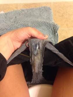 pantygarden:  Give these wet and worn panties