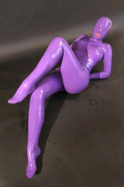 rubberdollowner:  http://rubberdollowner.tumblr.com Equally beautiful! 