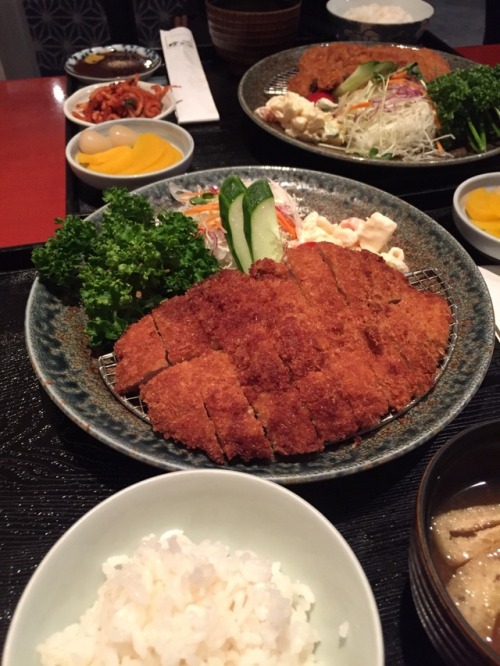 어제 따라 모양이 더 예뻐보였는데 미묘하게 맛도 더 좋았다.