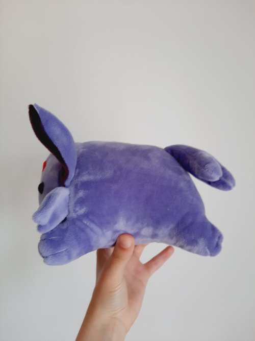 shiny-jolteons:shiny-jolteons: Eeveelution loaf plushies! Adorable and round, shiny eevee and espeon