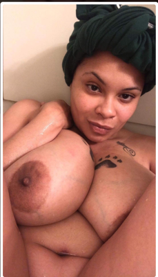 internethoes3:  #BBW I love tits 💙💙💙💙💙💙💗💗💗