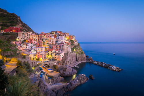 Cinque Terre, Italy (by mbphotograph)Follow me on Instagram