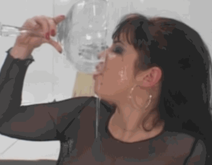 girlswithcuminthemouth:  Being on a healthy diet.  