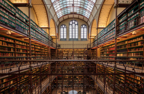 Rijks Museum Library, Amsterdam, Netherlands [OC][8688x5680]