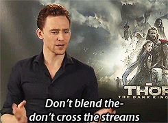 takadasaiko:  hiddles-makelovenotwar:  (x)  I feel like that last panel is something