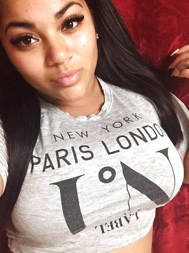 jazziedad:  FineNess 👄👄👄