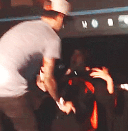 twintalkstime:  jai & luke + touching each other 